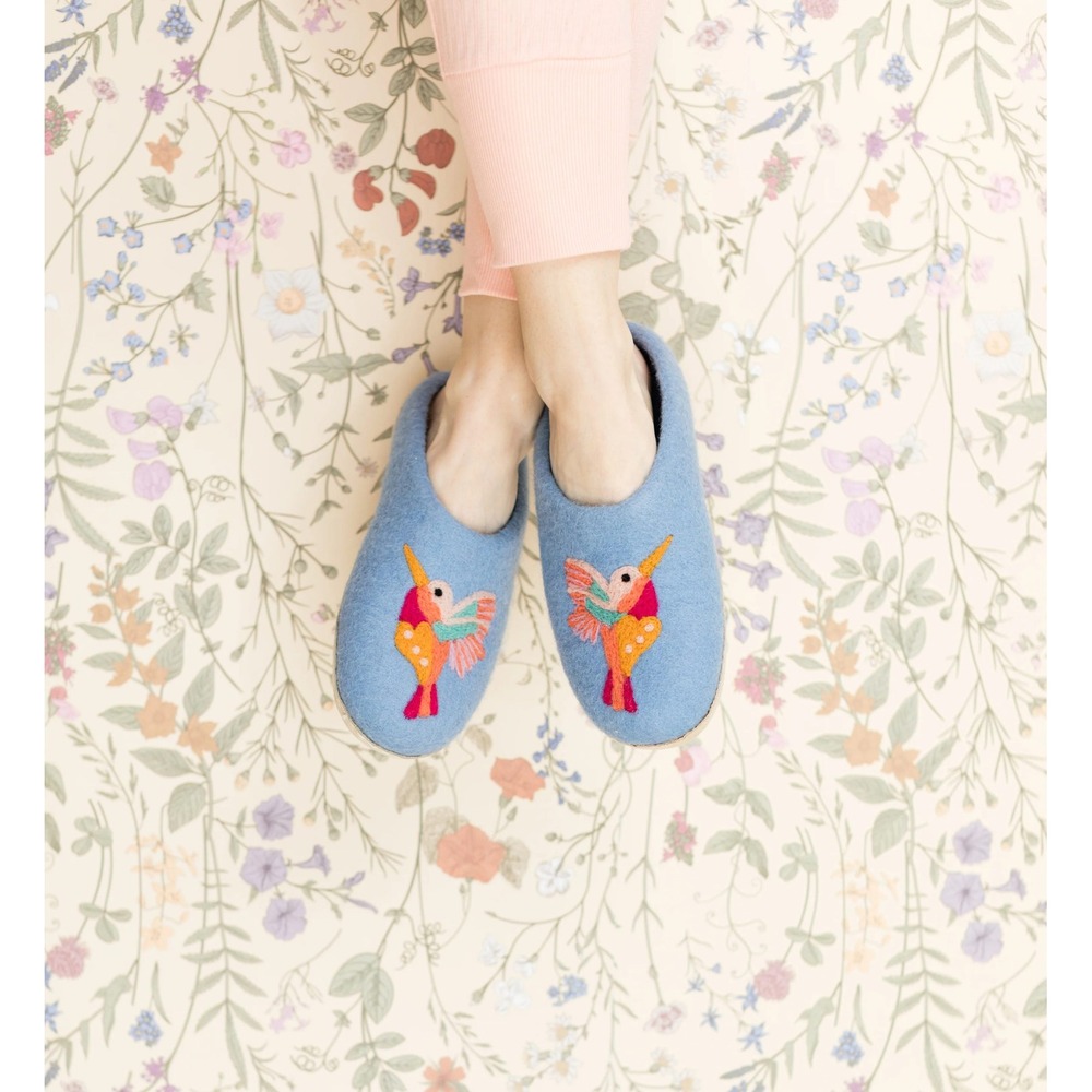 French Knot Hummingbird Felt Wool Slippers Size L Blue Bird Embroidered Mules